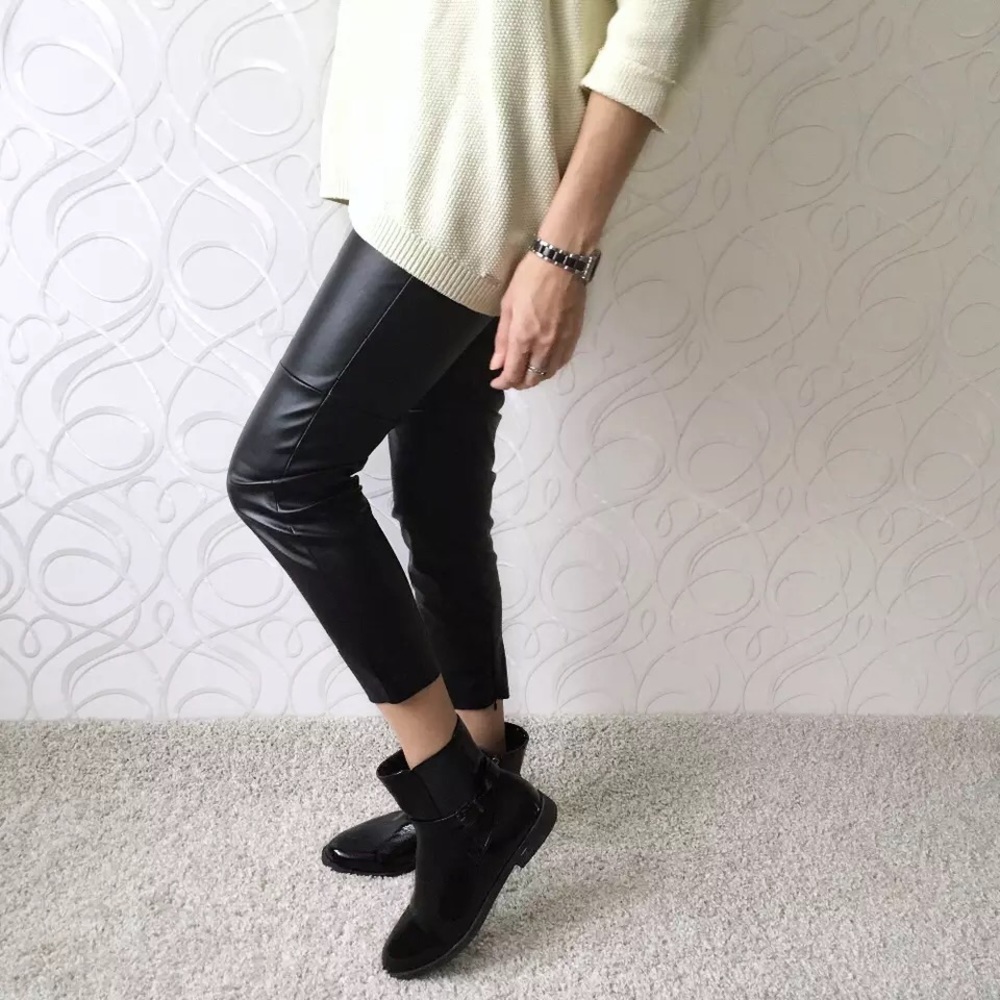 “Legends Are Made” (CLOSING CLOSET SALE) - Picture 2 of 7